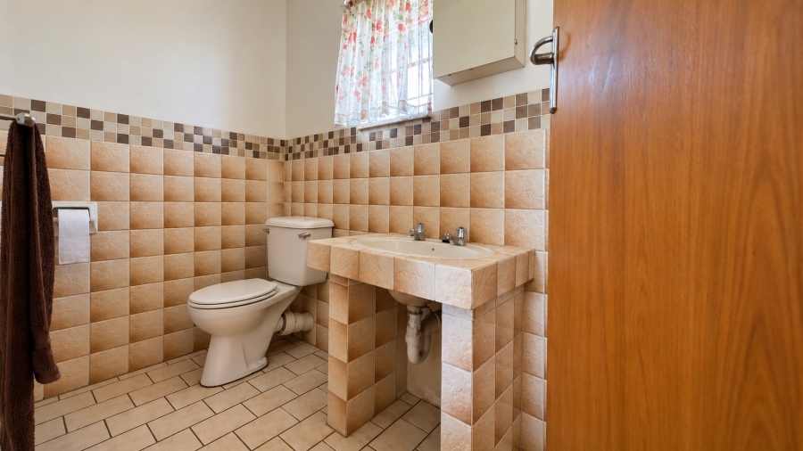 5 Bedroom Property for Sale in Vaalpark Free State